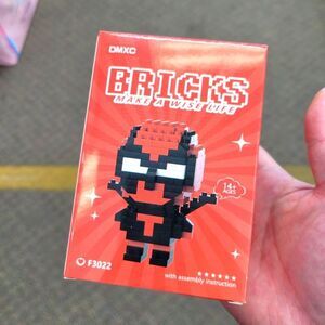 Brand New Deadpool Bricks Lego Figure